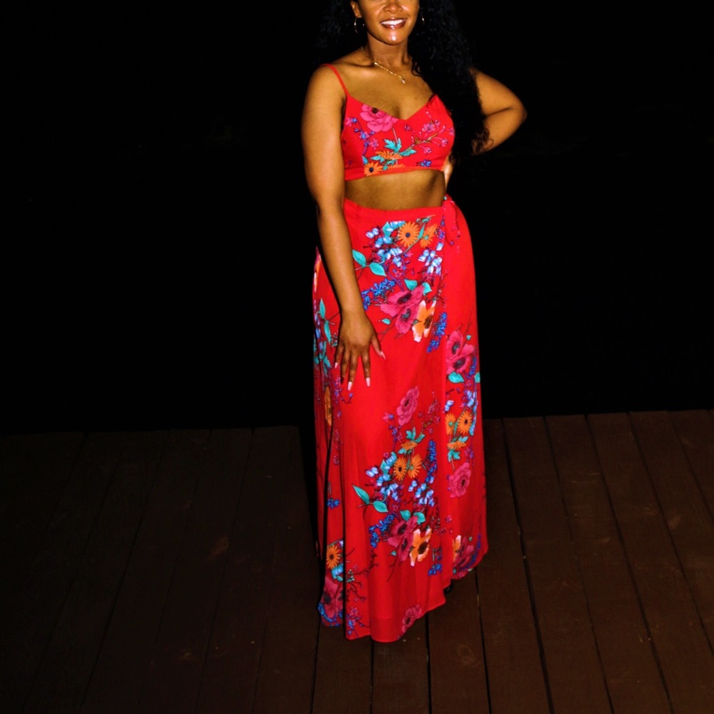 Red floral 2 piece skirt set